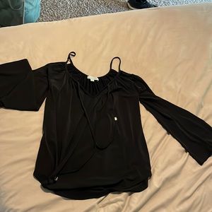 Open shoulder long sleeve blouse